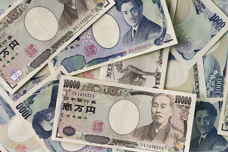 如果日本央行决定进一步调整YCC，日元可能会飙升5%&mdash;&mdash;巴克莱